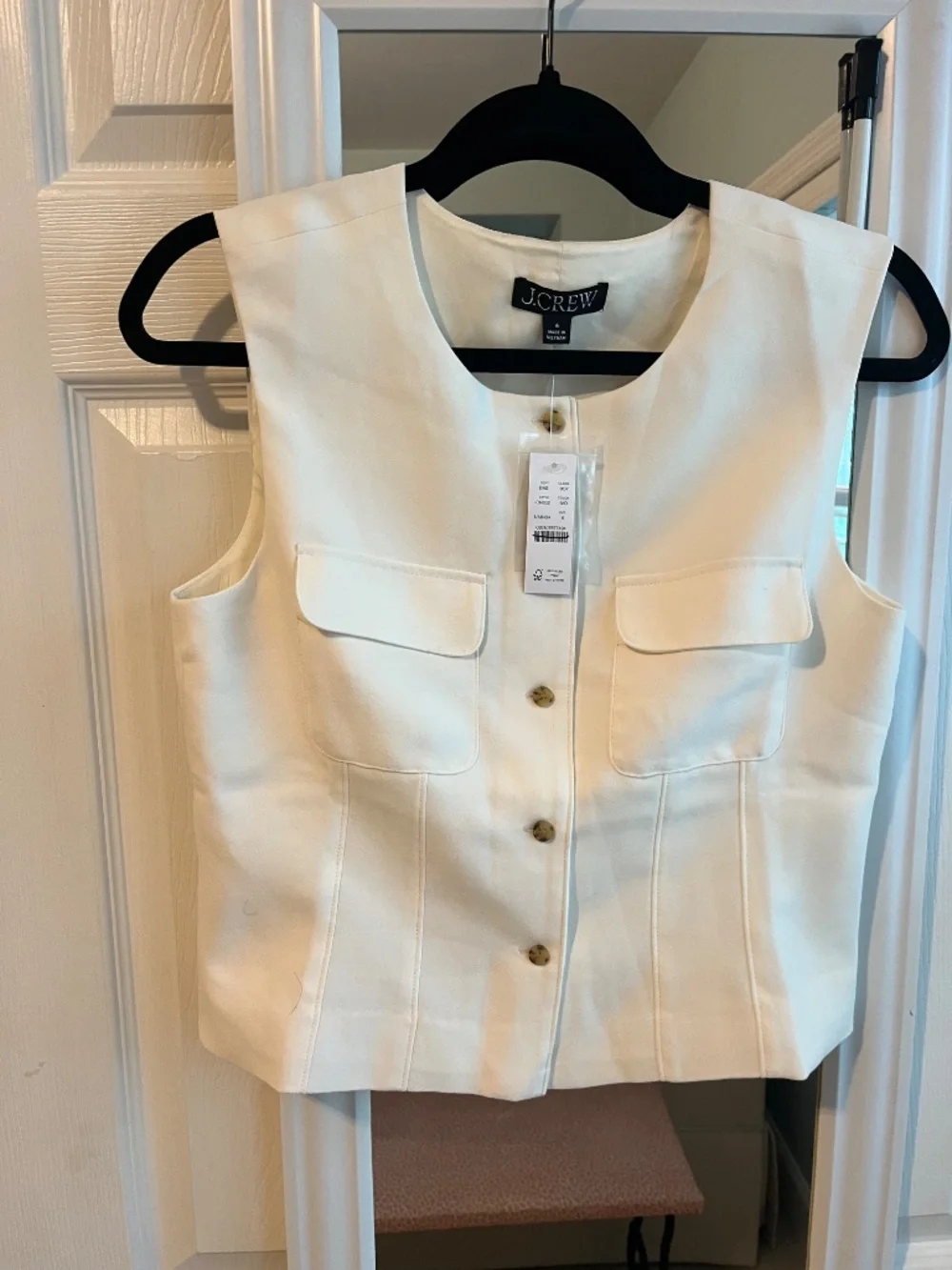 J.CREW Ivory Sleeveless Round Neck Button Front Satin Viscose Blouse Size 6